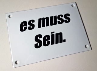 es_muss_sein_klein.jpg